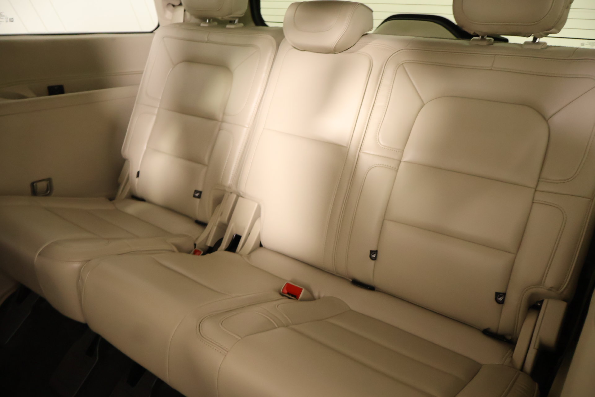 Used 2019 Lincoln Navigator Reserve w/ Cargo Package AWD/4WD image 14