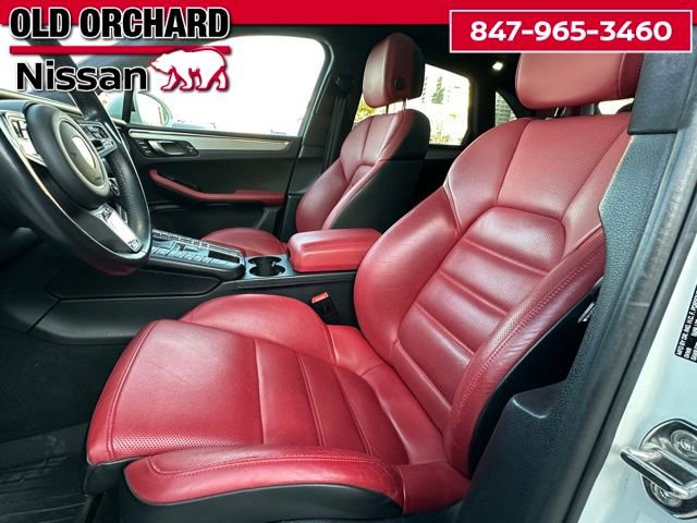 Used 2020 Porsche Macan Turbo AWD/4WD image 9
