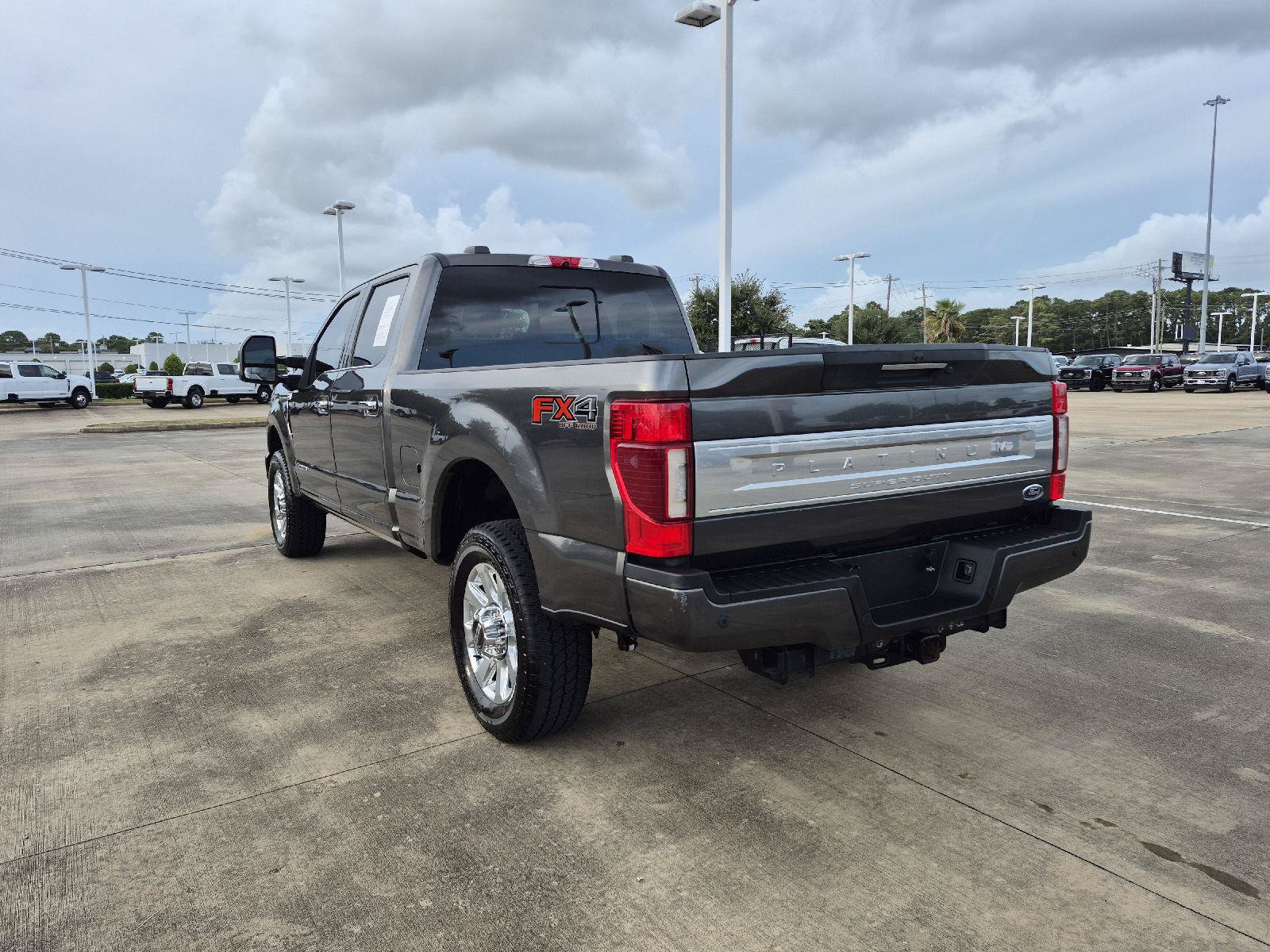Certified 2020 Ford F250 Platinum w/ FX4 Off-Road Package AWD/4WD image 16