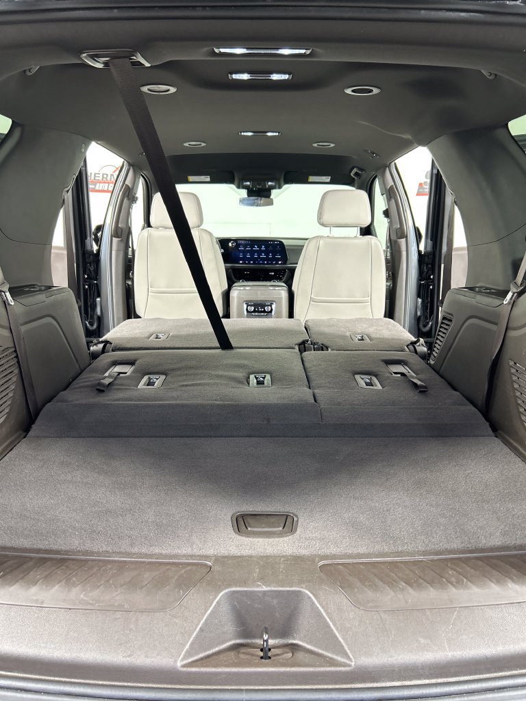 Used 2025 Chevrolet Tahoe LT RWD image 23