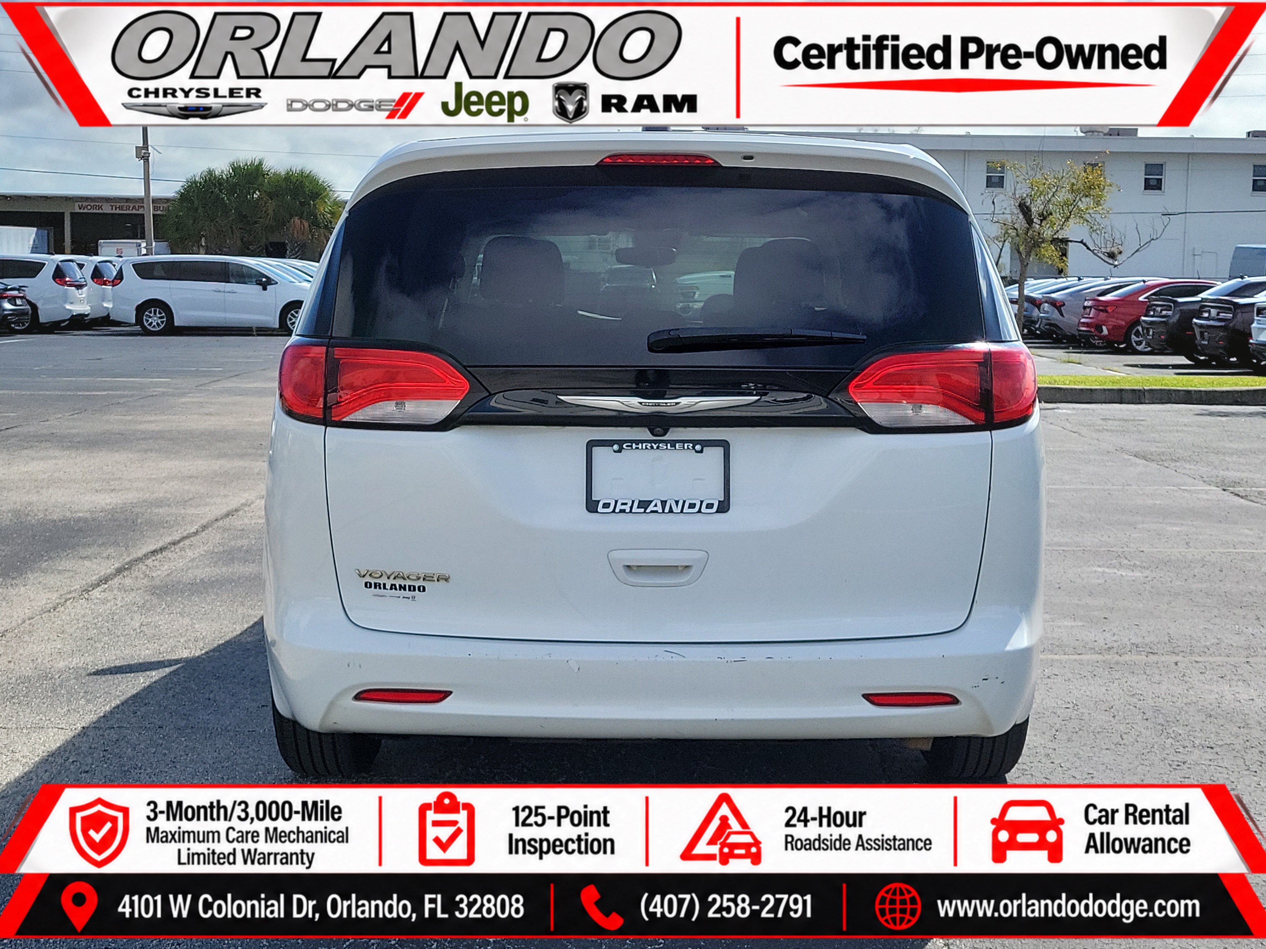 Used 2023 Chrysler Voyager LX FWD image 6