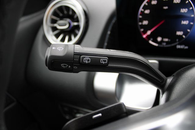 New 2026 Mercedes-Benz GLB 250 4MATIC image 18