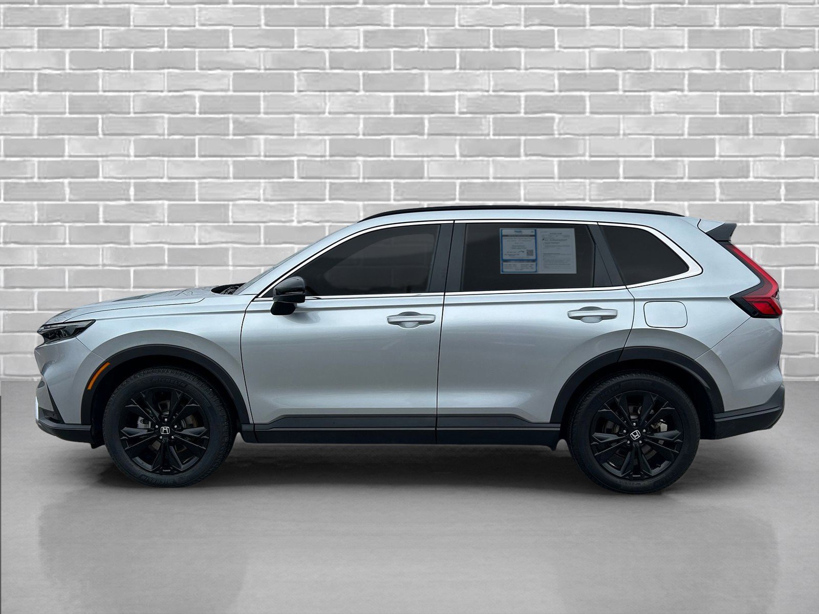 Used 2025 Honda CR-V Sport Touring image 2