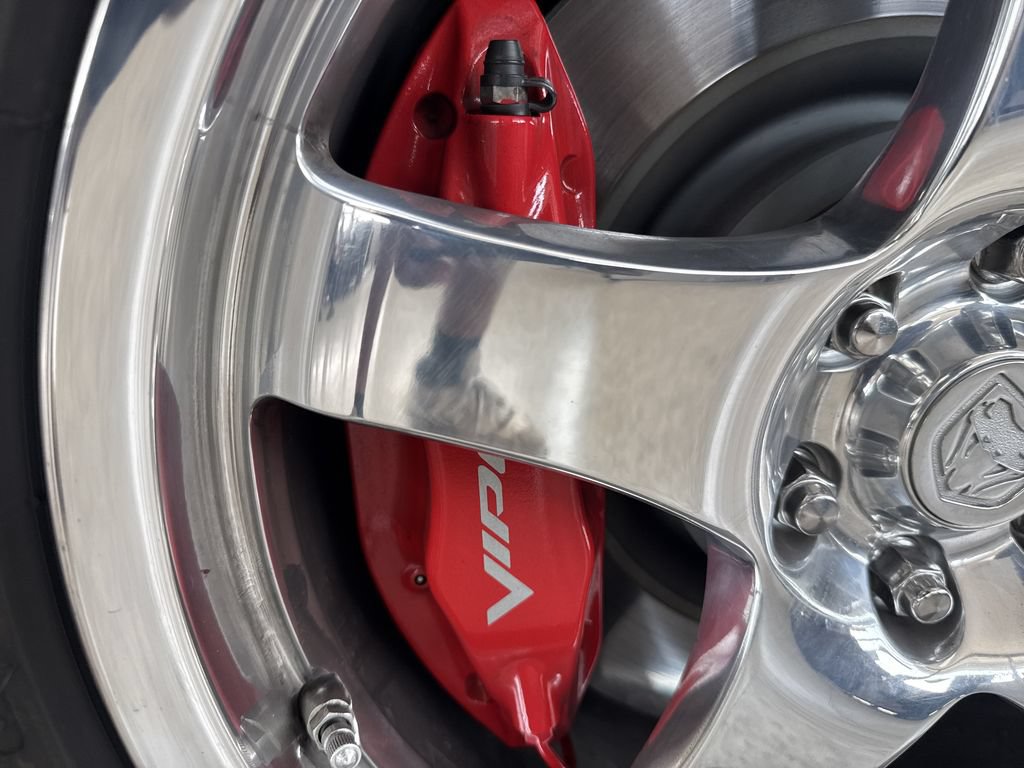Used 2005 Dodge Viper SRT-10 w/ Copperhead Edition Group RWD image 39