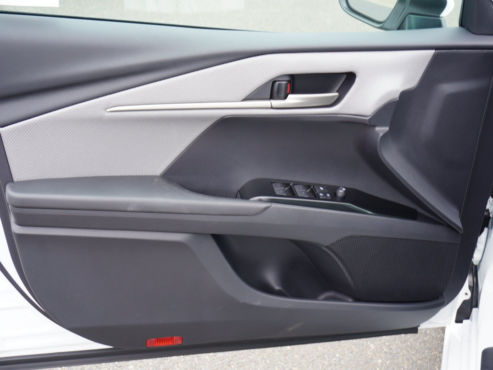 New 2026 Toyota Camry SE FWD image 18