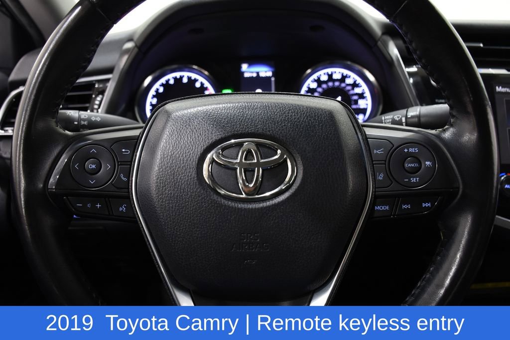 Used 2019 Toyota Camry SE w/ Audio Package image 11