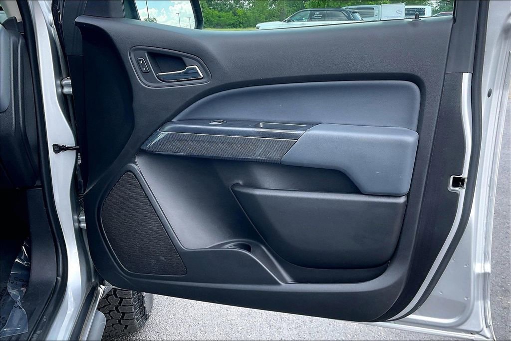 Used 2016 Chevrolet Colorado Z71 AWD/4WD image 30