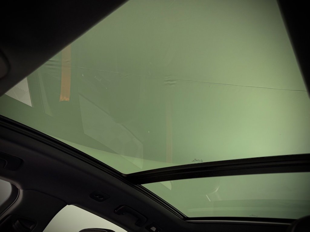 New 2025 Porsche Macan image 6