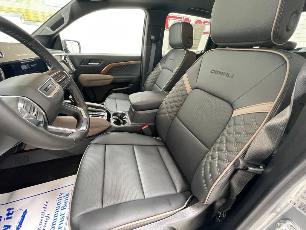 New 2026 GMC Canyon Denali AWD/4WD image 17