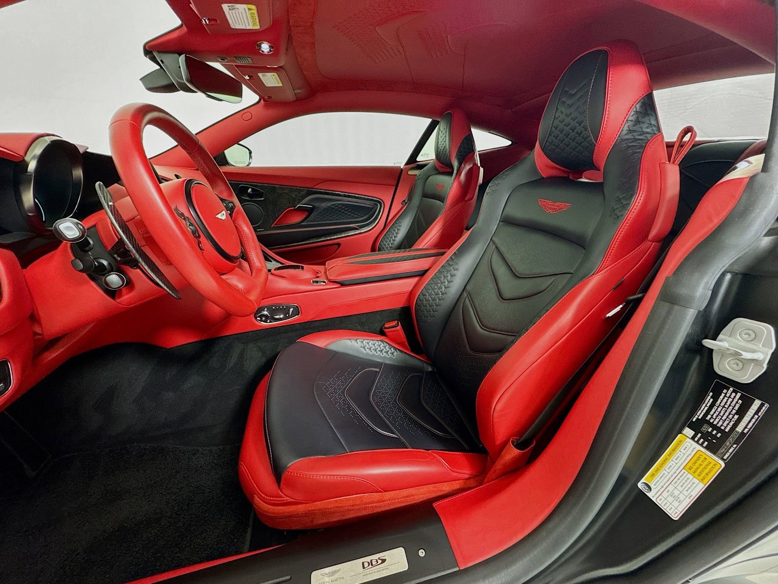 Used 2023 Aston Martin DBS Coupe RWD image 19