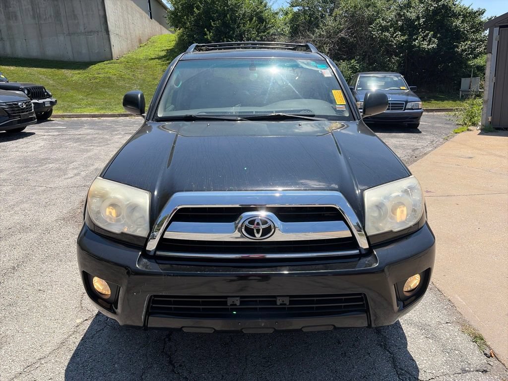 Used 2006 Toyota 4Runner SR5 AWD/4WD image 2