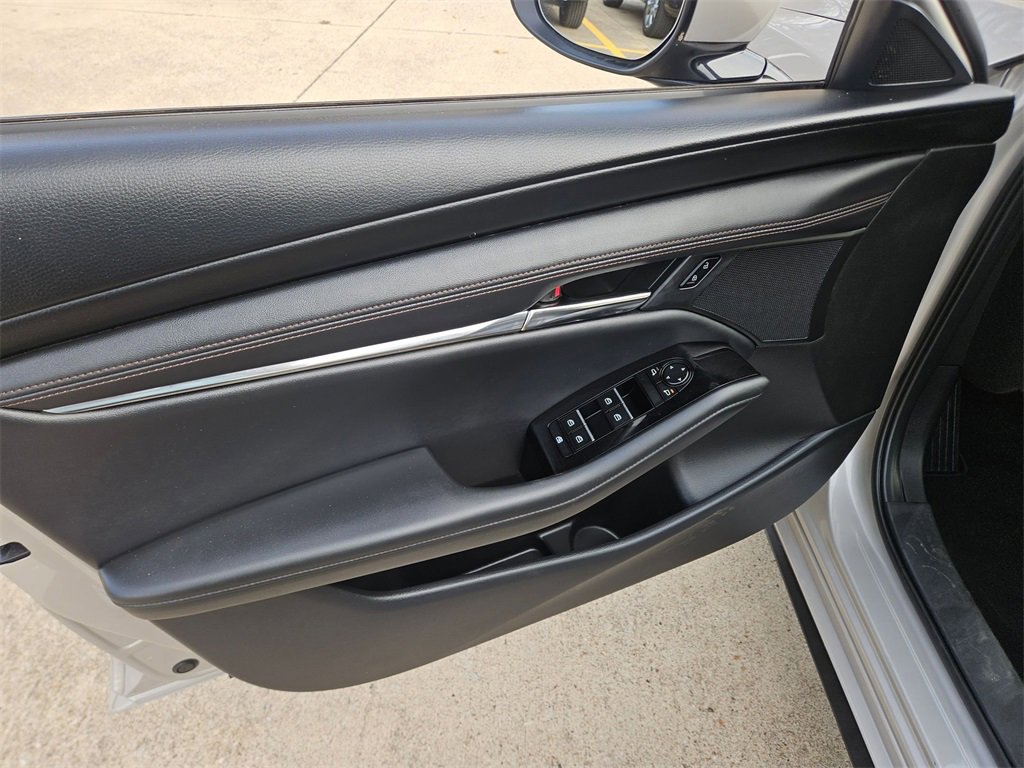 Used 2025 MAZDA MAZDA3 s image 13