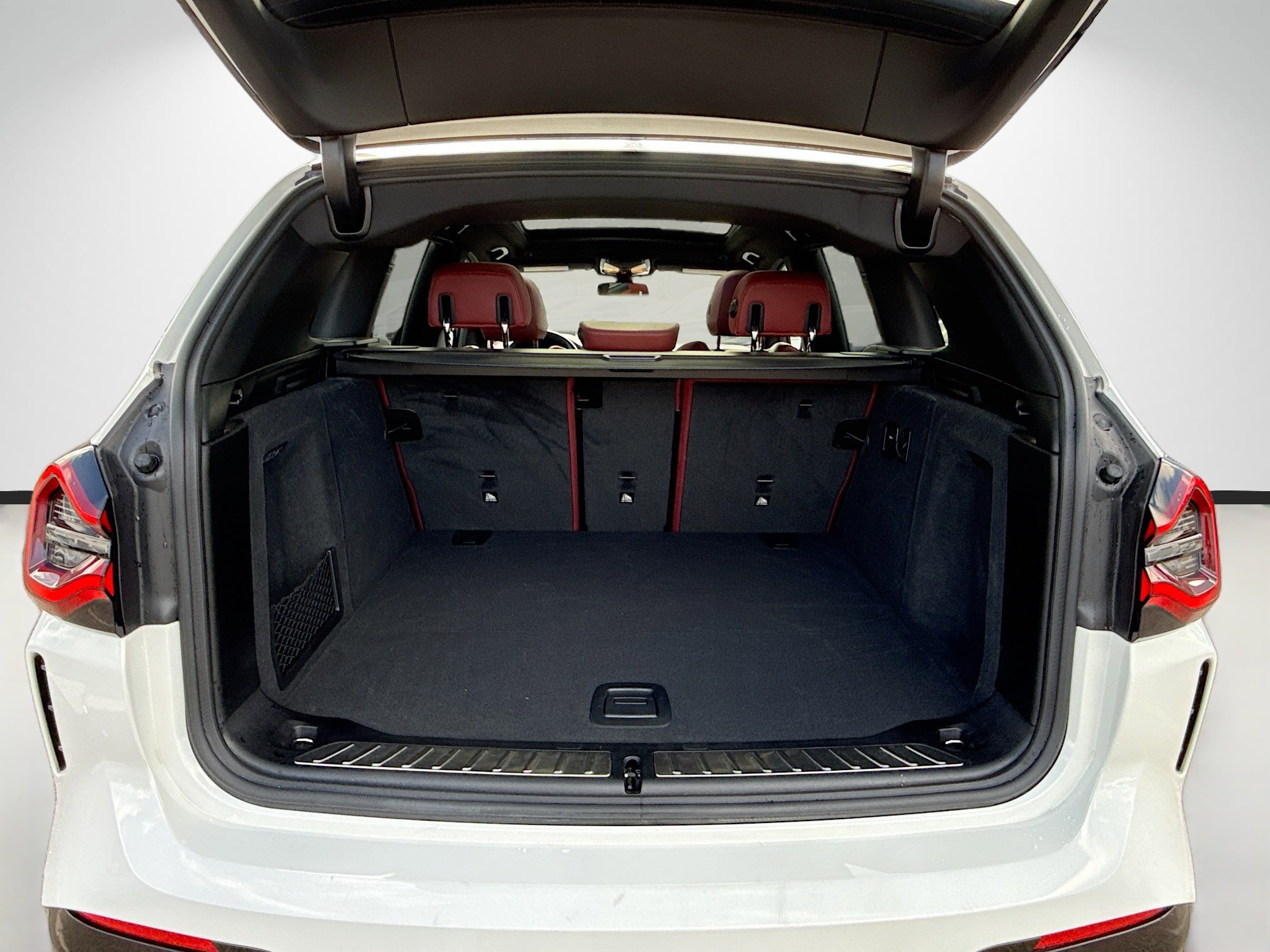 Used 2023 BMW X3 xDrive30i w/ M Sport Package image 12