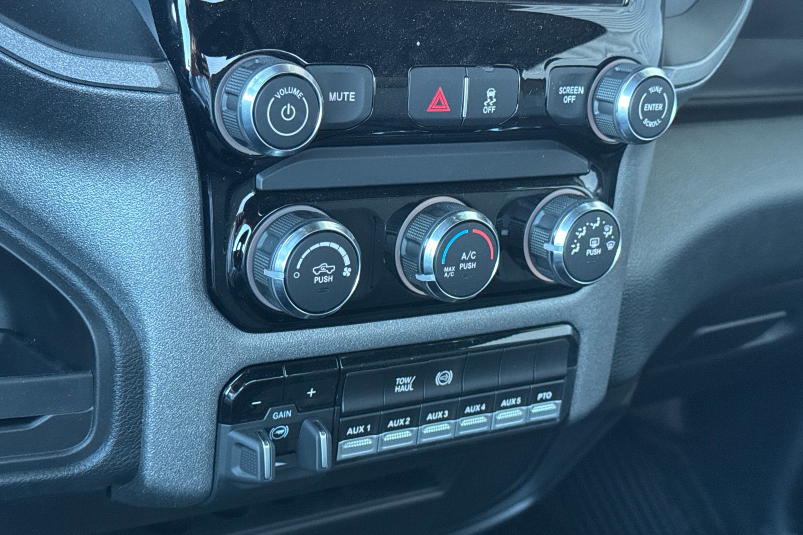 New 2025 RAM 5500 Tradesman image 17