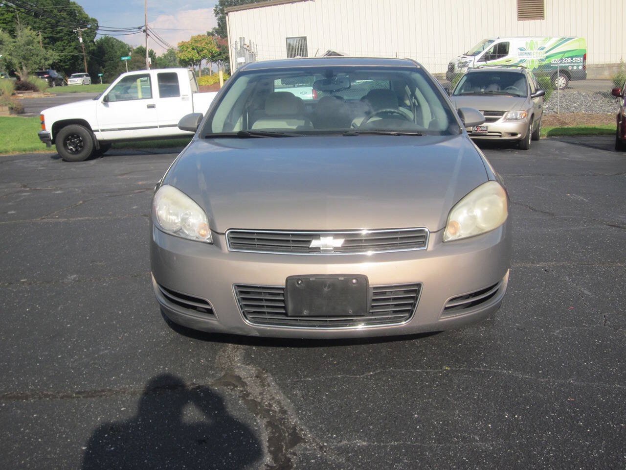 Used 2006 Chevrolet Impala LT w/ Preferred Equipment Group FWD image 3