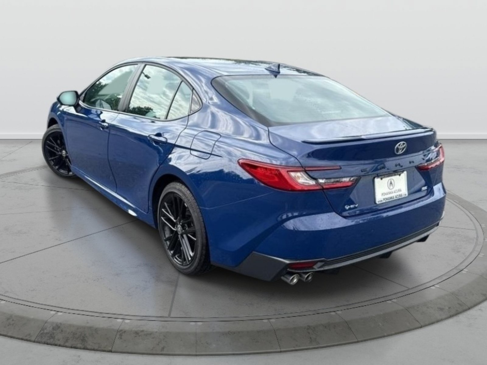 Used 2026 Toyota Camry SE FWD image 5
