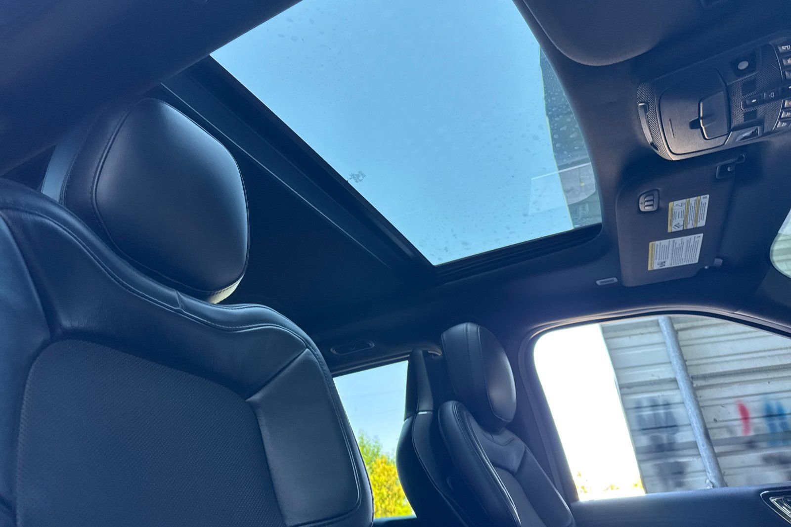 Used 2023 Lincoln Navigator L Reserve w/ Monochromatic Package image 16