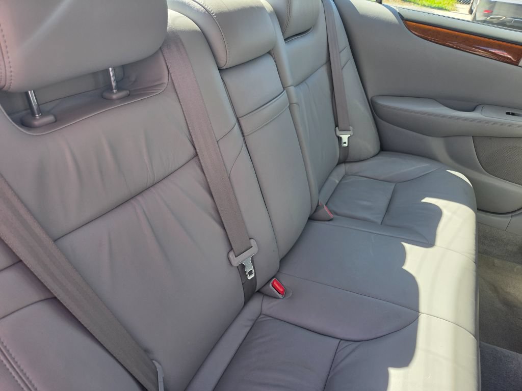 Used 2005 Lexus ES 330 FWD image 35