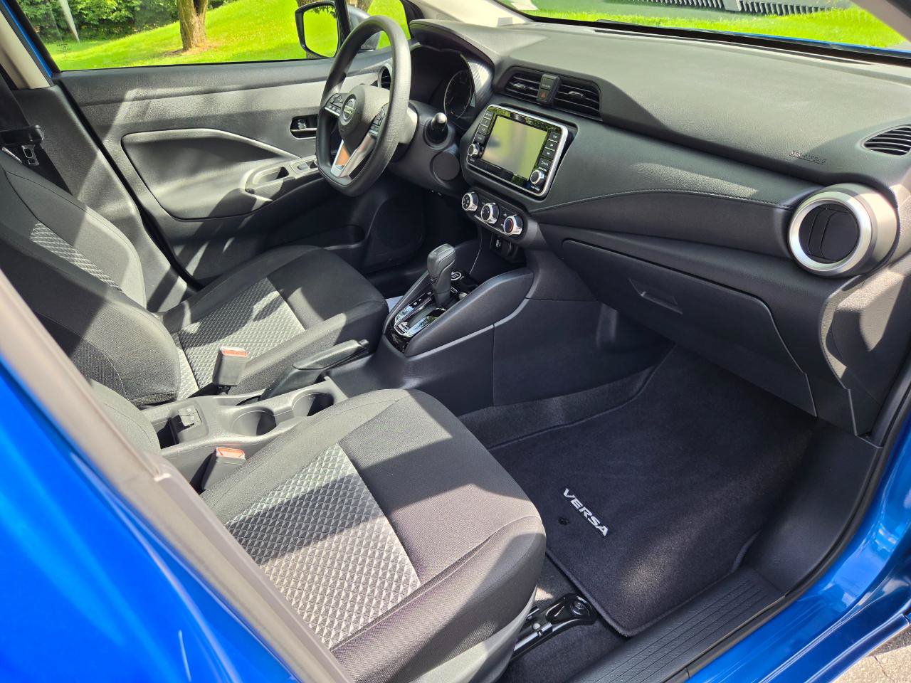 Used 2021 Nissan Versa S FWD image 9