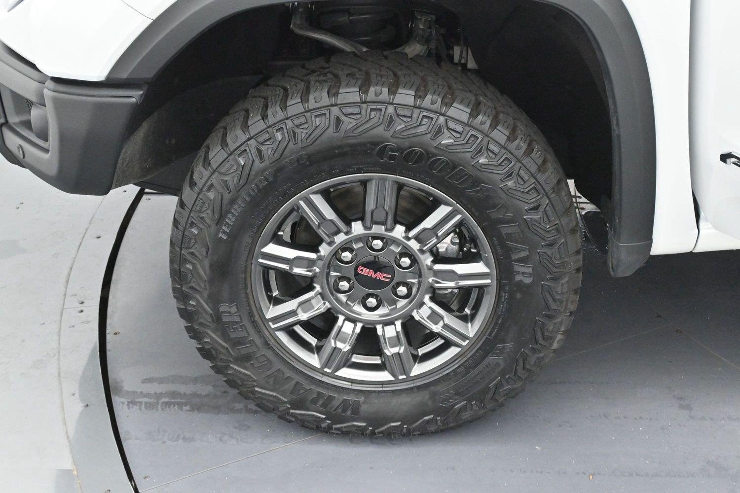 Used 2026 GMC Sierra 1500 AT4X AWD/4WD image 37