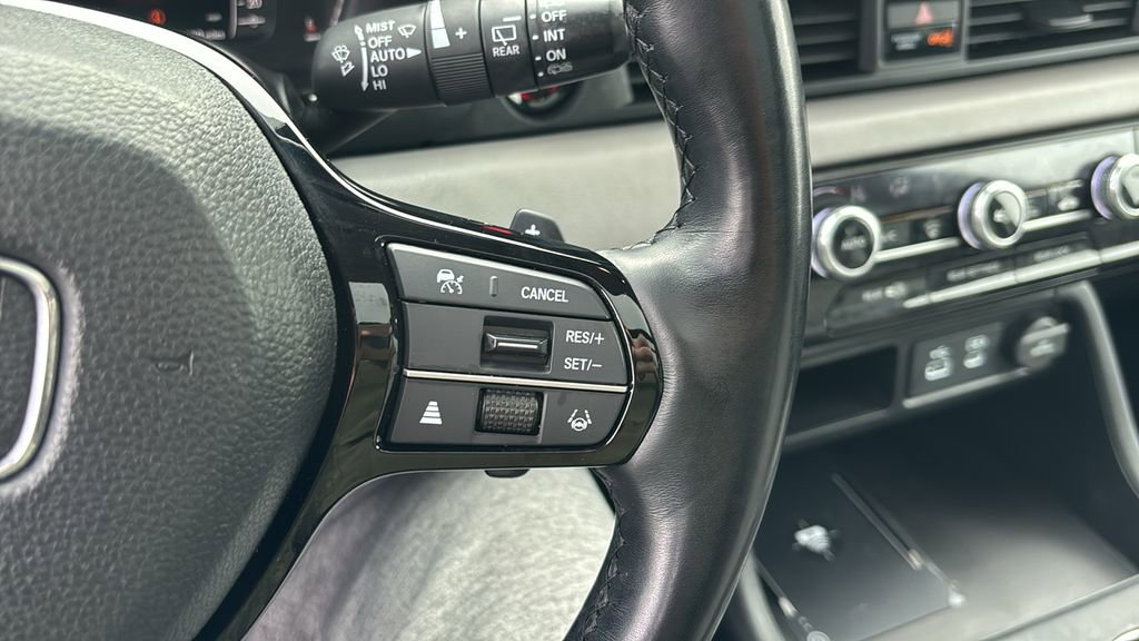 Used 2024 Honda Pilot Elite image 18