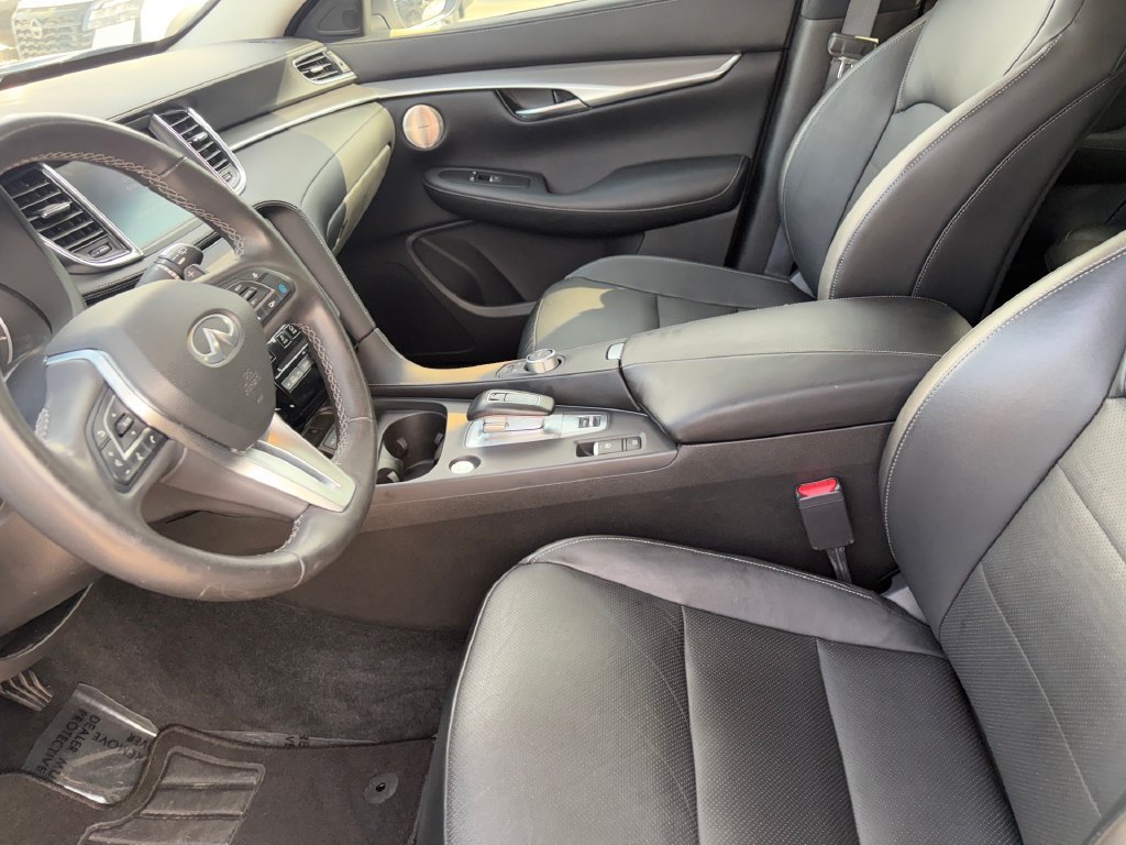 Used 2023 INFINITI QX50 Luxe FWD image 9