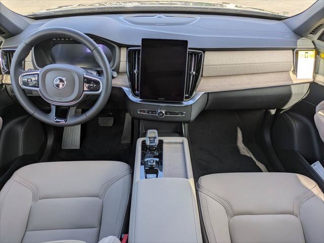 New 2026 Volvo XC90 B6 Plus w/ Protection Package Premier AWD/4WD image 11
