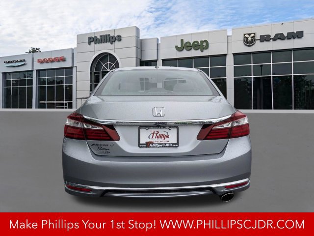 Used 2017 Honda Accord EX-L image 4