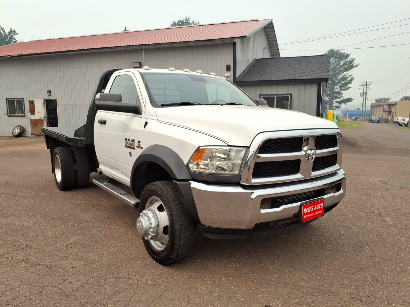 Used 2018 RAM 5500 Tradesman w/ Power & Remote Entry Group AWD/4WD image 8
