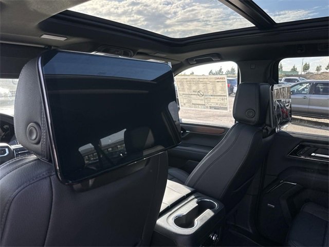 New 2026 GMC Yukon XL Denali w/ Denali Reserve Package image 23