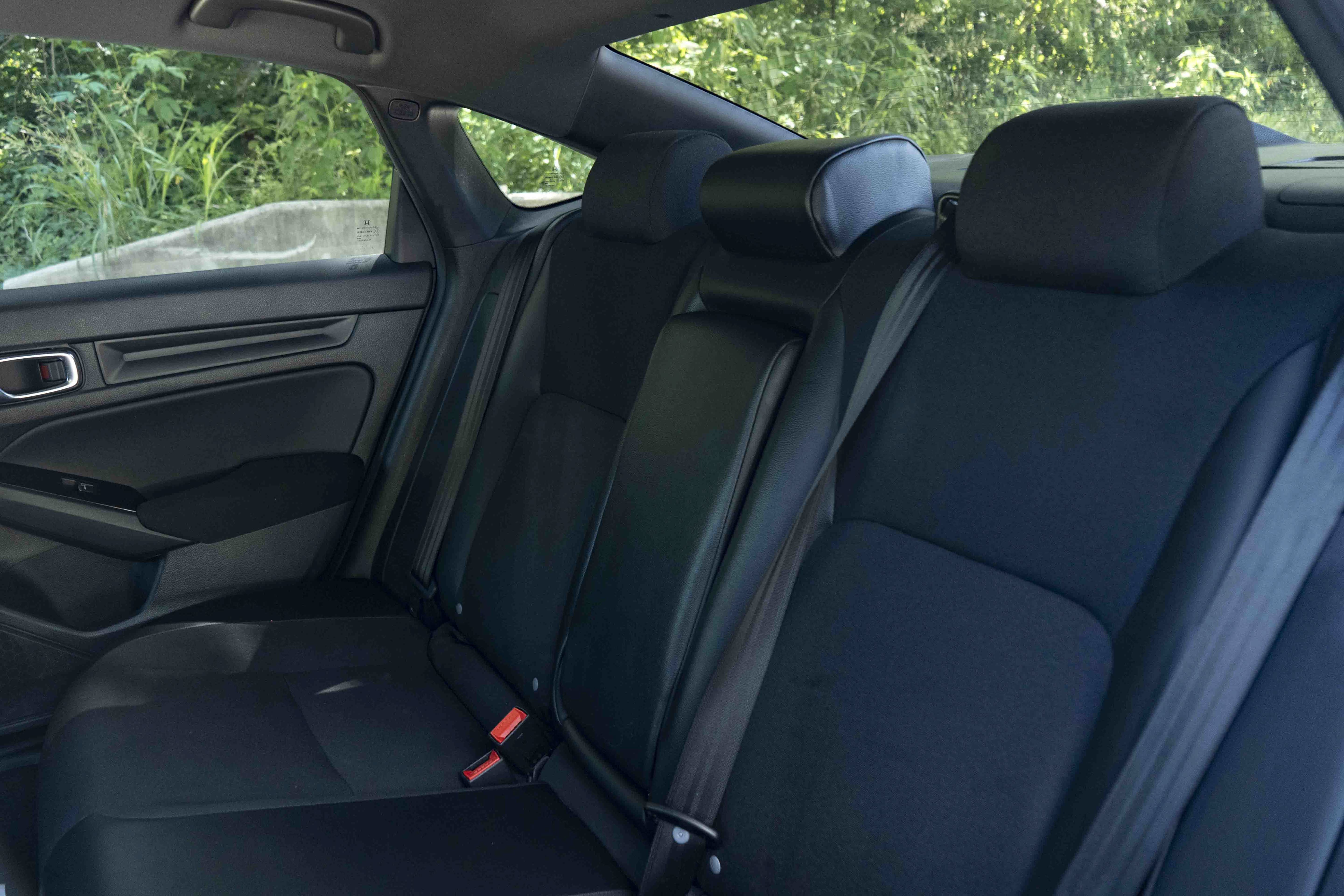 Certified 2025 Honda Civic Sport image 18