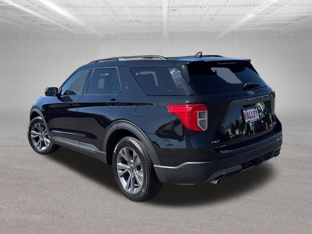 Certified 2023 Ford Explorer XLT w/ Equipment Group 202A AWD/4WD image 57