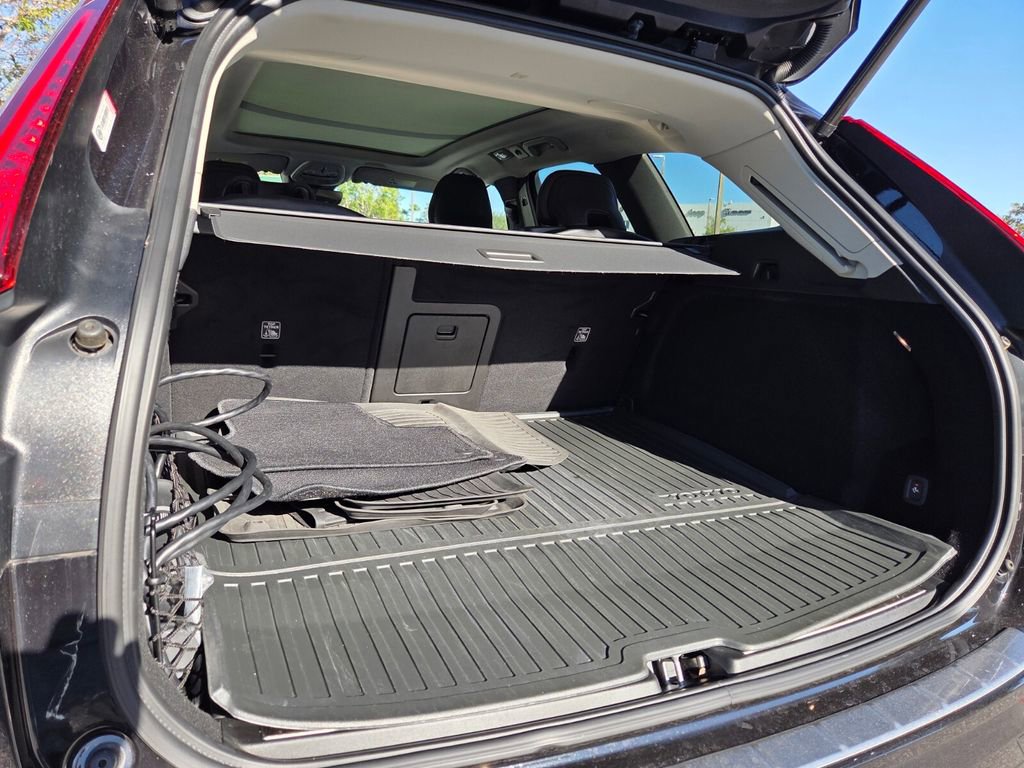 Used 2022 Volvo XC60 T8 Inscription Expression w/ Advanced Package image 20