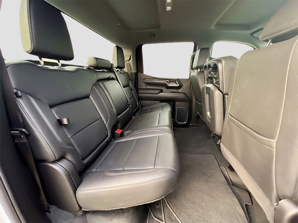 Used 2025 GMC Sierra 1500 SLT image 27