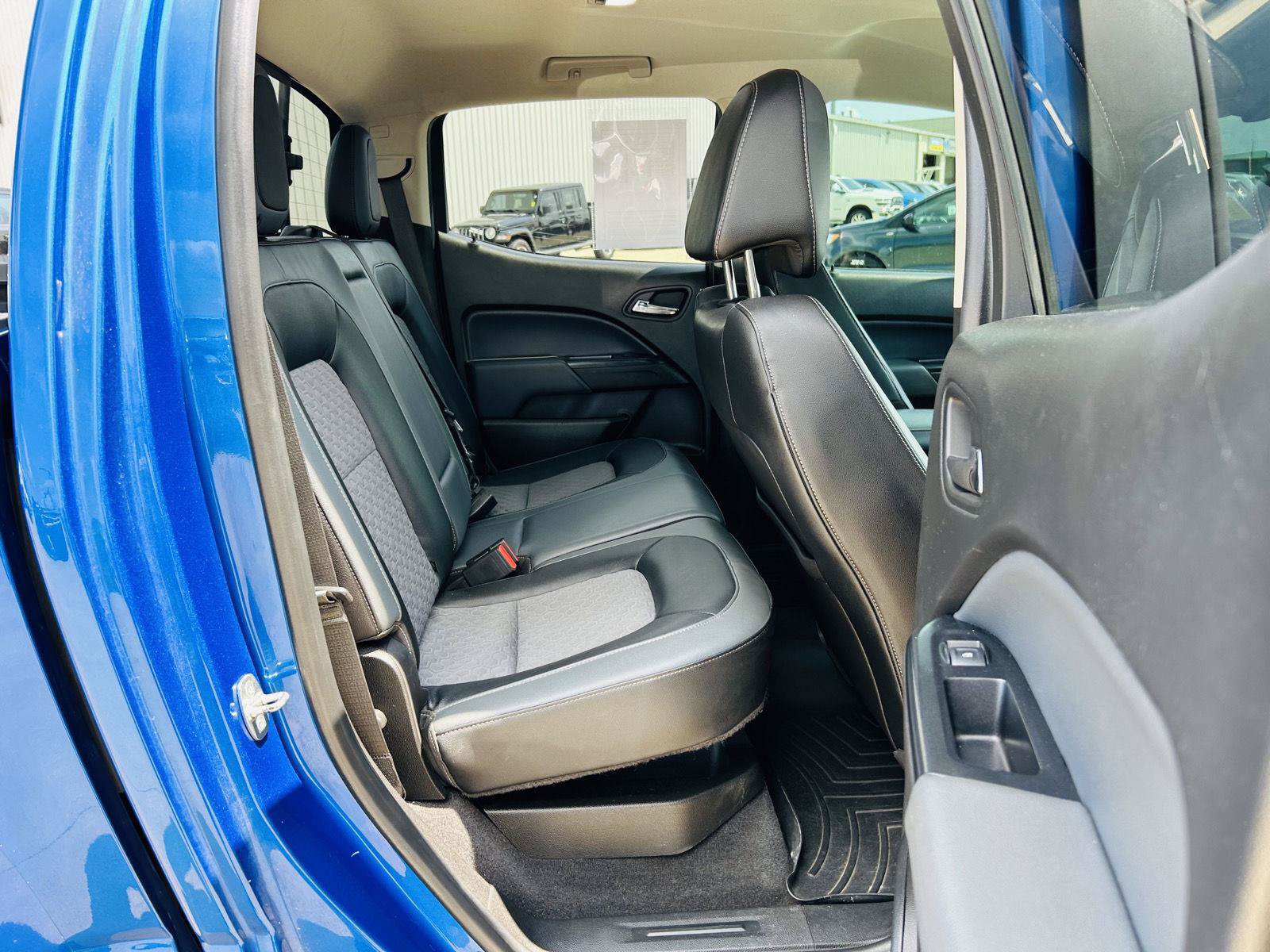 Used 2020 Chevrolet Colorado Z71 AWD/4WD image 27