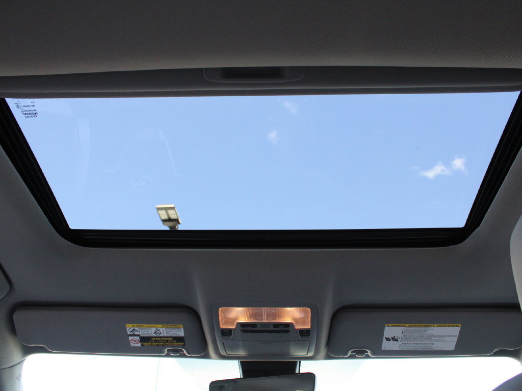 Used 2017 Toyota Highlander XLE FWD image 19