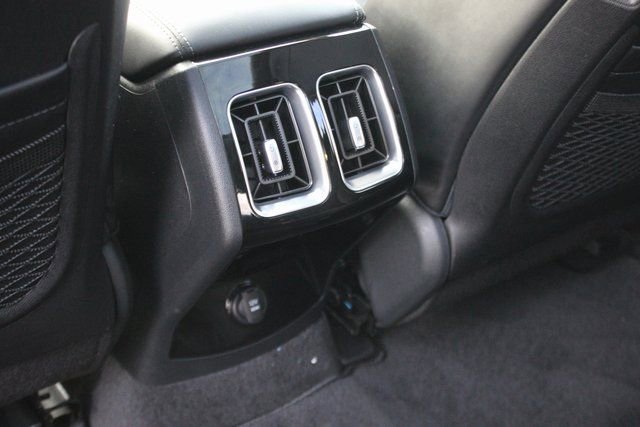 Used 2025 Kia Sorento SX image 26