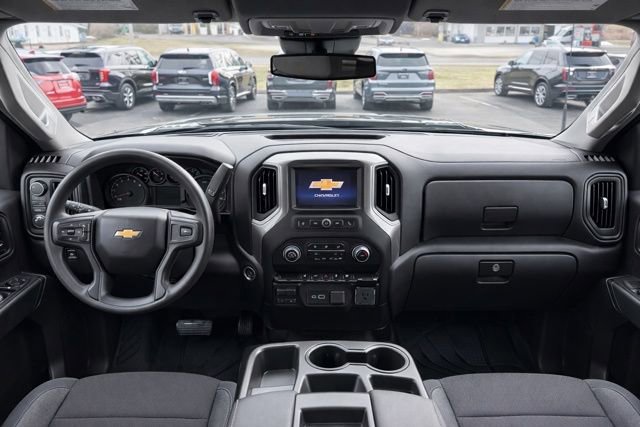 Used 2024 Chevrolet Silverado 2500 Custom w/ Custom Convenience Package image 16