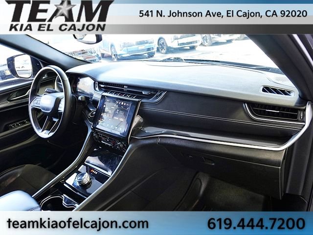 Used 2022 Jeep Grand Cherokee L Laredo image 11