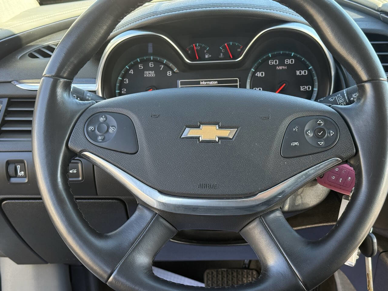 Used 2016 Chevrolet Impala LT FWD image 10