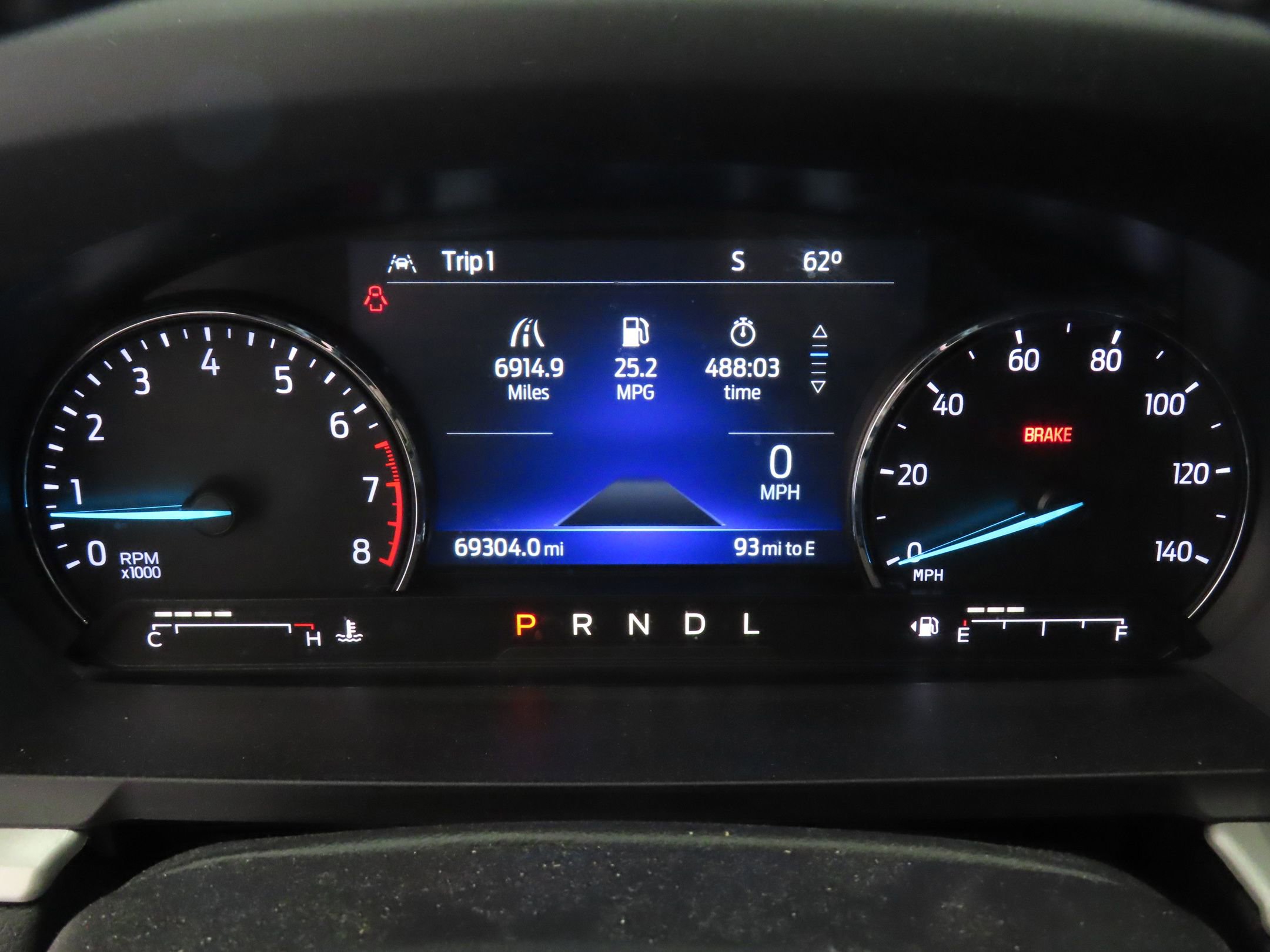 Used 2022 Ford Explorer XLT image 15