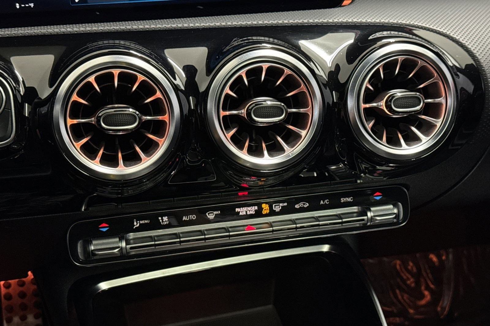 Used 2023 Mercedes-Benz CLA 35 AMG 4MATIC image 25