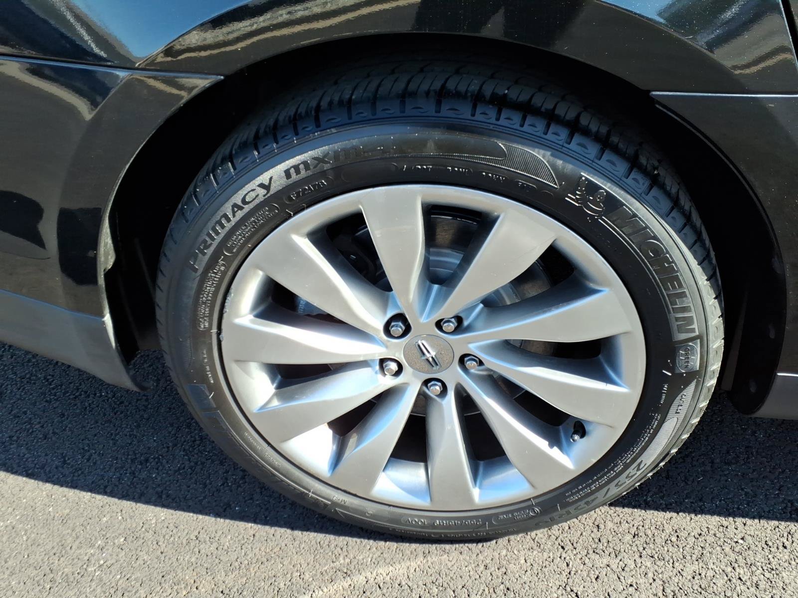 Used 2015 Lincoln MKS w/ Equipment Group 101A FWD image 7
