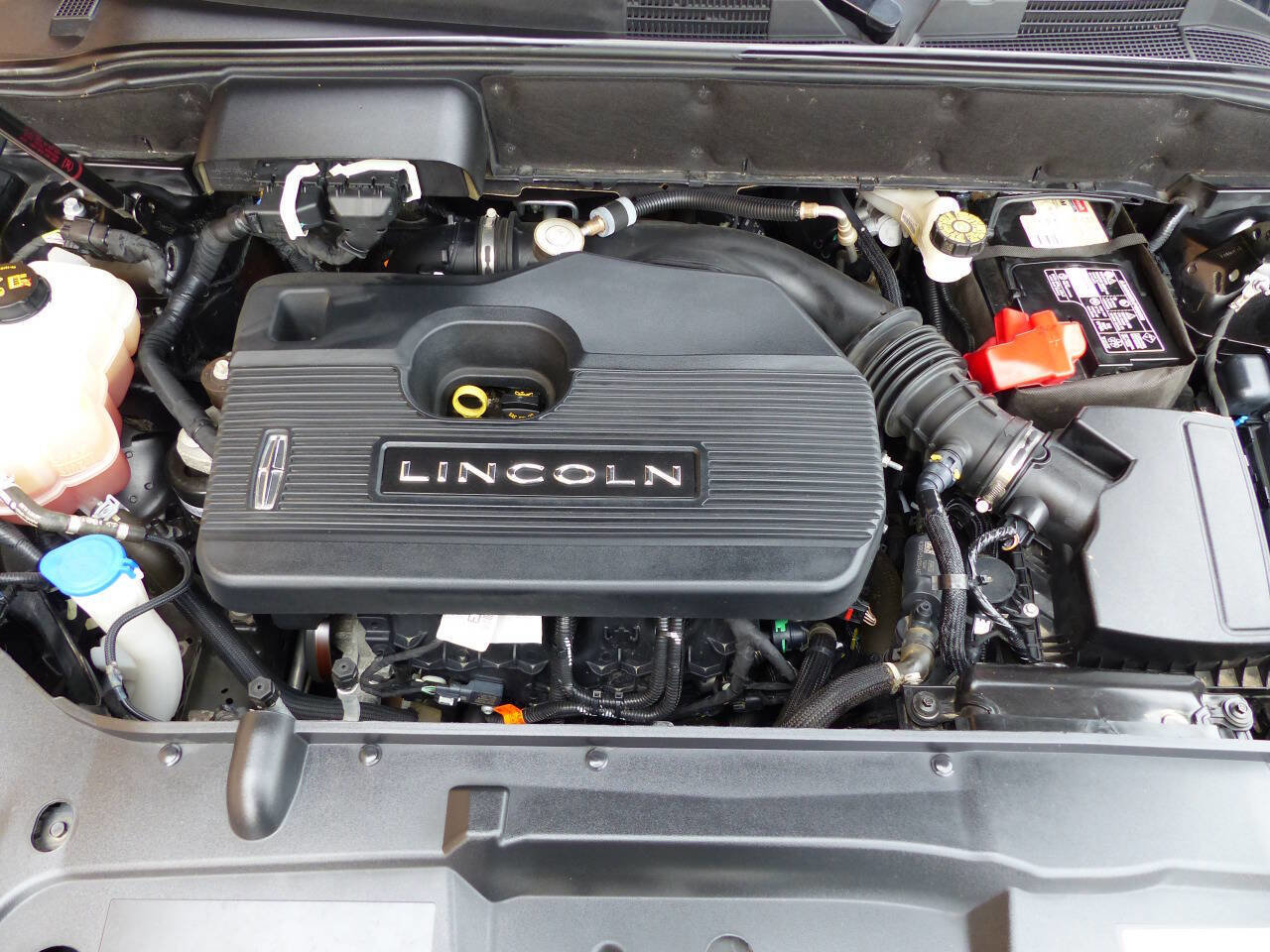 Used 2019 Lincoln Nautilus Premier AWD/4WD image 29