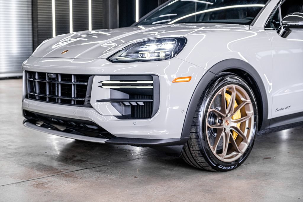 Used 2026 Porsche Cayenne Turbo GT AWD/4WD image 6