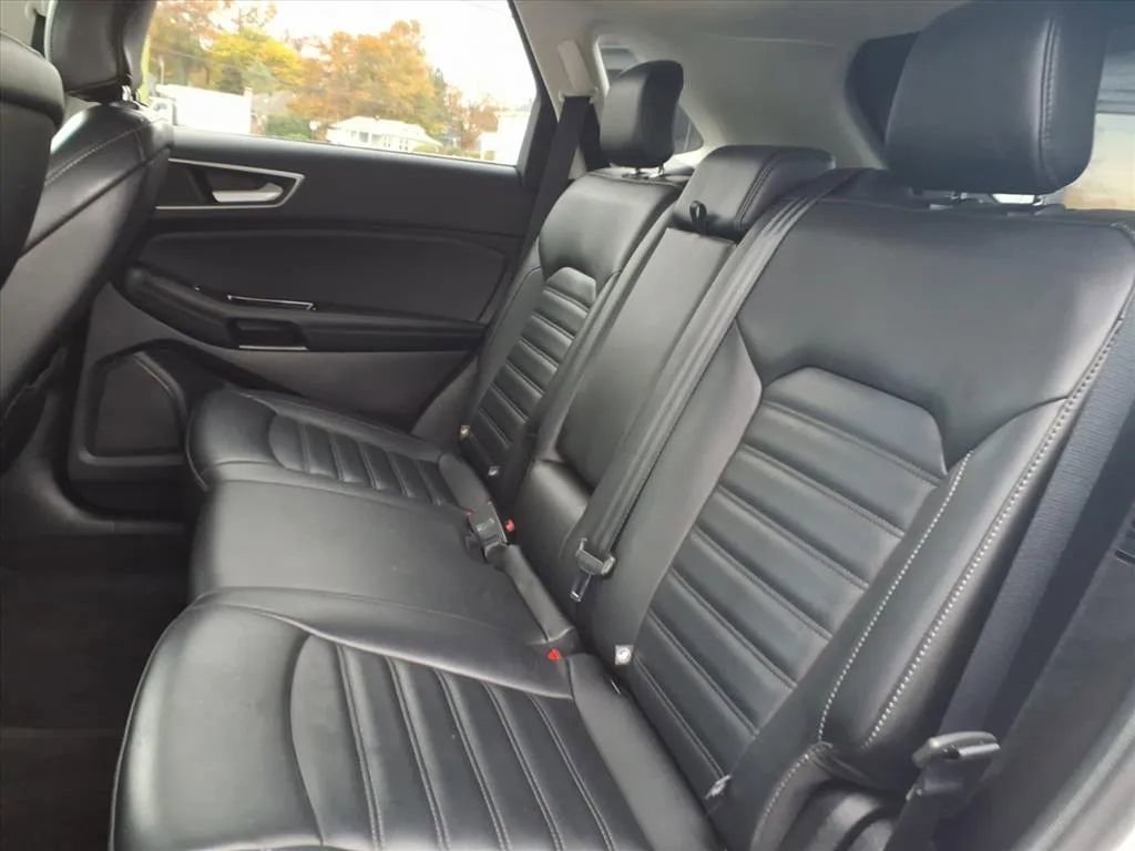 Used 2019 Ford Edge SEL w/ Equipment Group 201A image 22