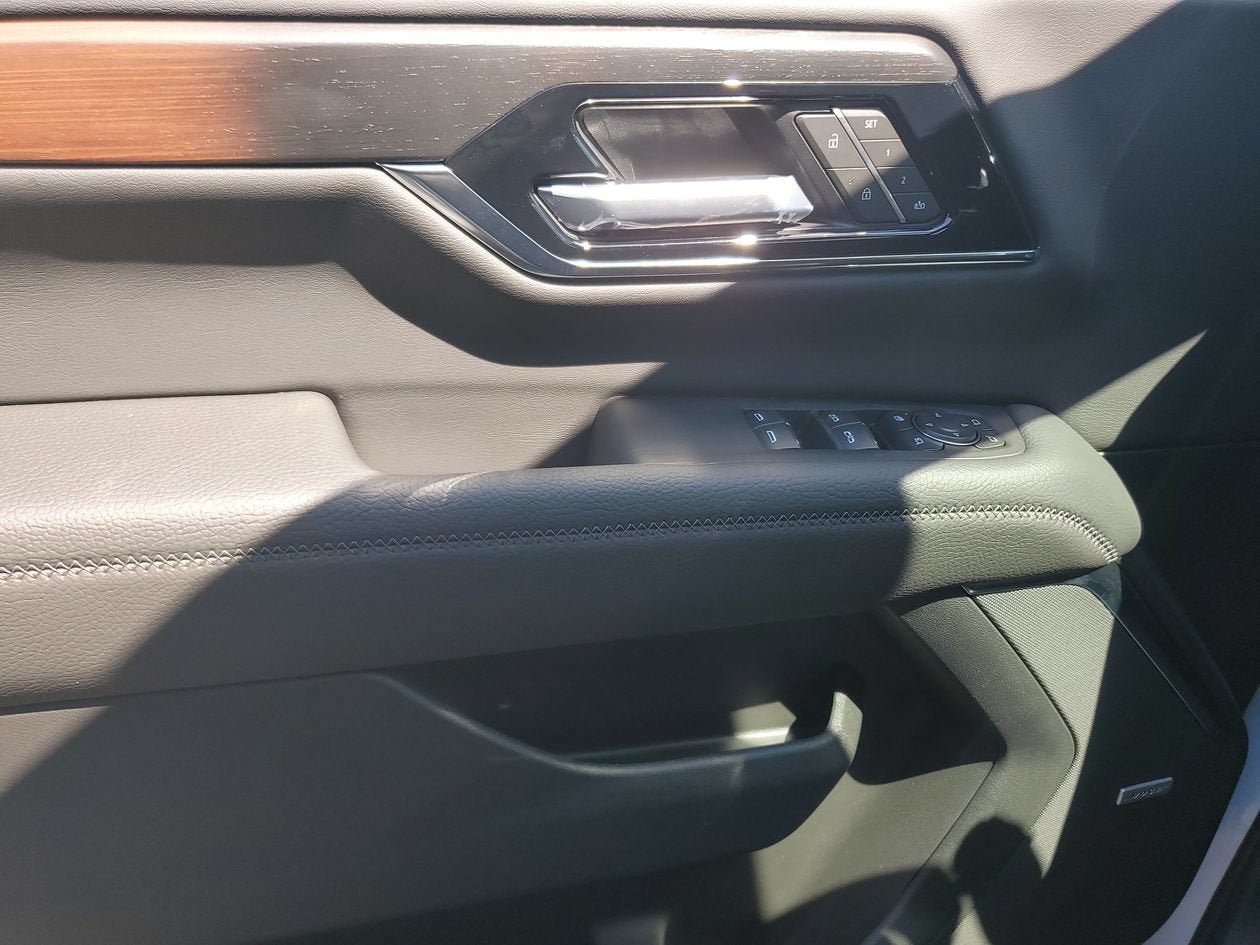 New 2026 GMC Yukon XL Denali RWD image 17