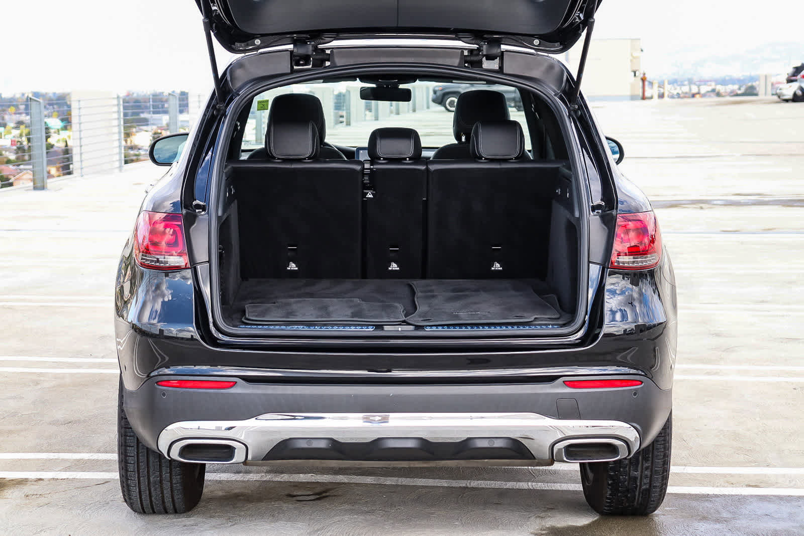 Used 2020 Mercedes-Benz GLC 300 image 36