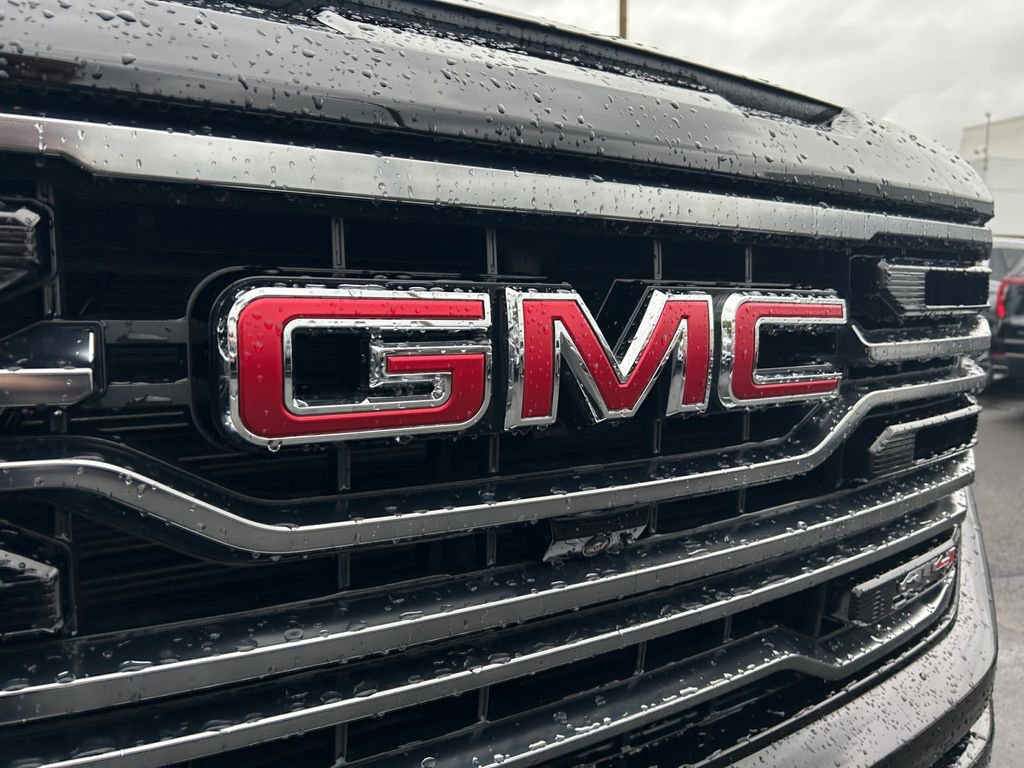 Used 2026 GMC Sierra 1500 AT4 w/ AT4 Premium Package AWD/4WD image 34