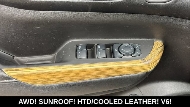 Used 2017 GMC Acadia Denali AWD/4WD image 11